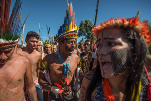 Apib repudia projeto do governo Bolsonaro que libera mineração, hidrelétricas e agronegócio nas Terras Indígenas