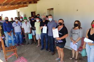 Comunidade comemora imissão posse no Sertão da Paraíba Comunidade comemora imissão posse no Sertão da Paraíba